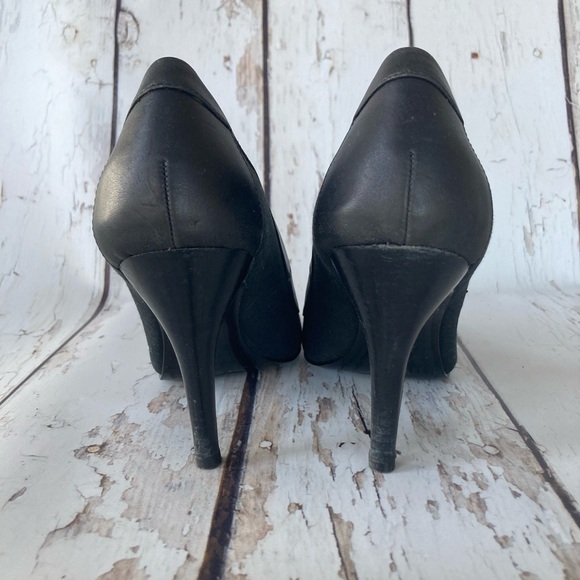 Nine West Black Pumps Size 6M - Picture 5 of 10